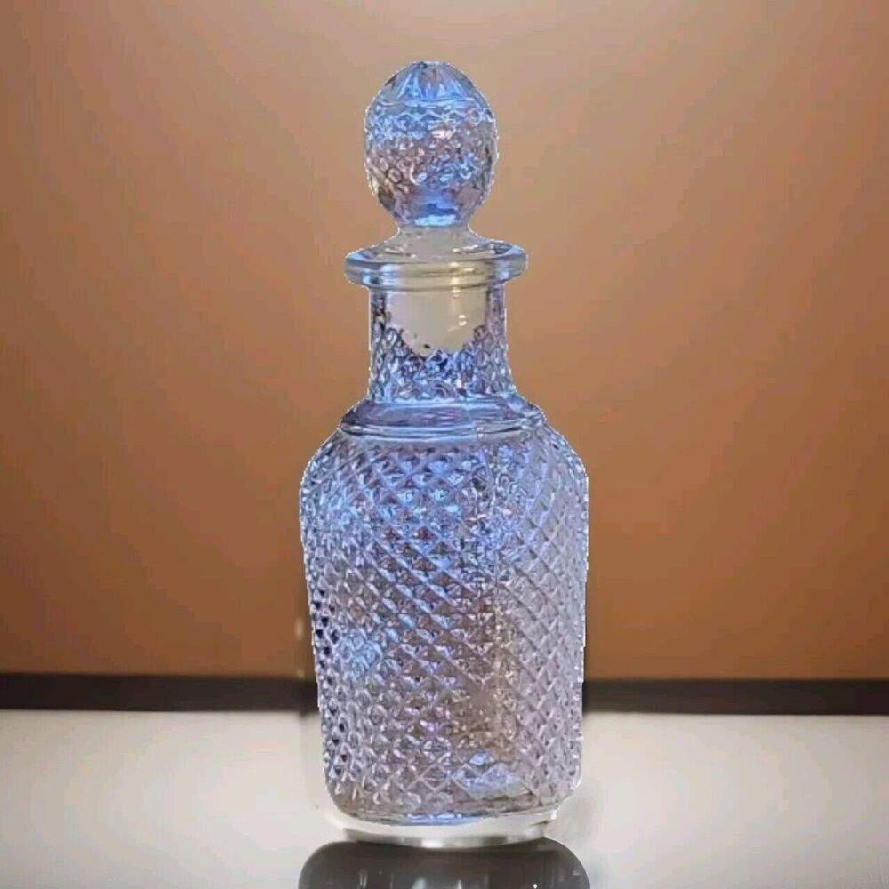 Vintage Diamond Cut Apothecary Decanter Bottle 7" Tall w Stopper - Picture 2 of 5